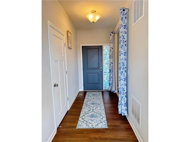 Photo - 1866 Spring Creek Dr