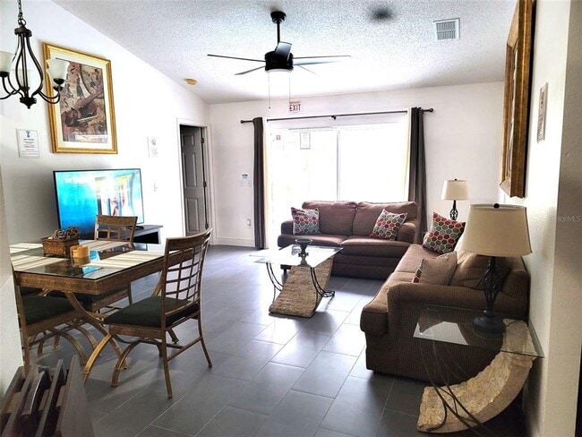 Photo - 730 Pine Cone Dr