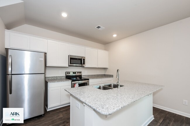 Photo - 615 Green Wigeon Rd