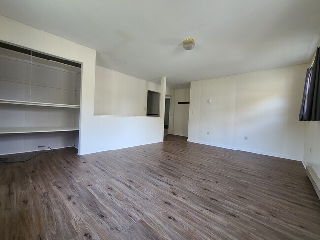 39 Pioneer St Unit B
