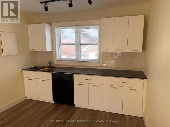 Photo - 406 Montréal Rd Unité 6