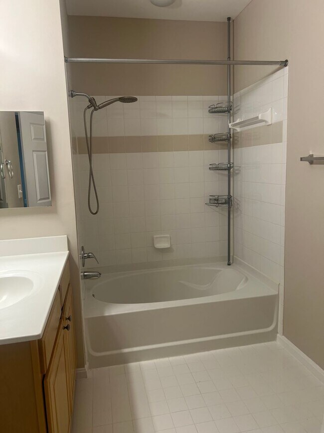 Photo - Crystal City 1 bedroom 1 bath condo