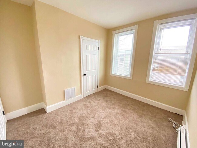 Photo - 3543 Stouton St