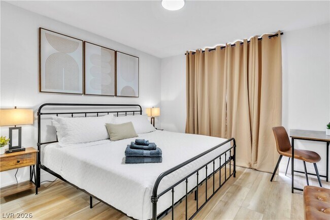 Photo - 3930 University Center Dr Unit 101