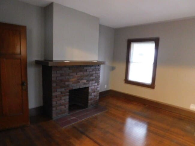 Photo - 3100-3102 Linden Avenue Unit 3102