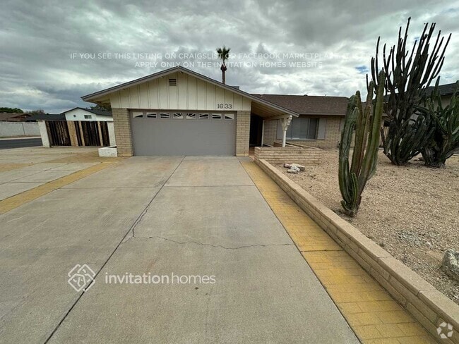 Building Photo - 1633 E Fremont Dr Rental