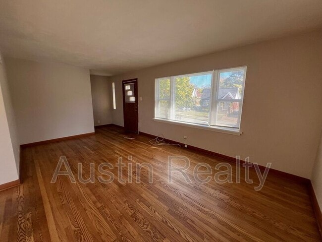 Photo - 1509 Collins Ave