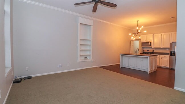 Photo - 32 N Lafayette Ave