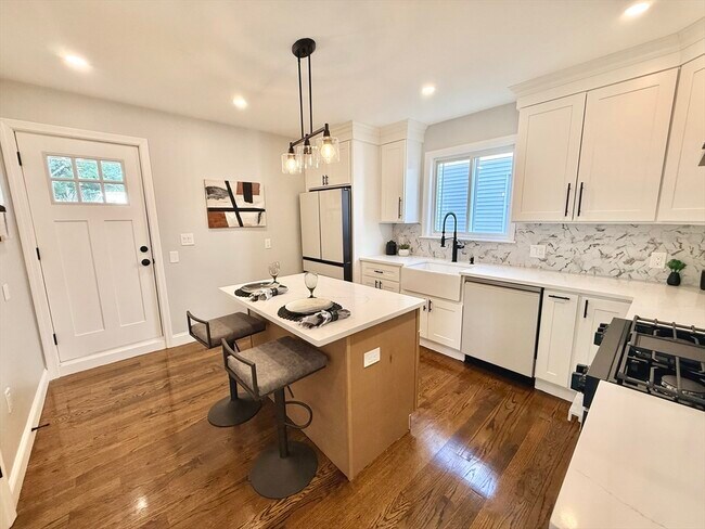 Photo - 60-62-62 Wellsmere Rd Unit 2