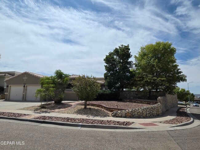 7346 Gulf Creek Dr