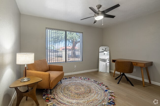 2BR, 1BA - 689SF - Second Bedroom