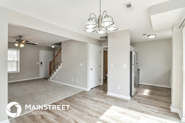 Photo - 1208 Deena St