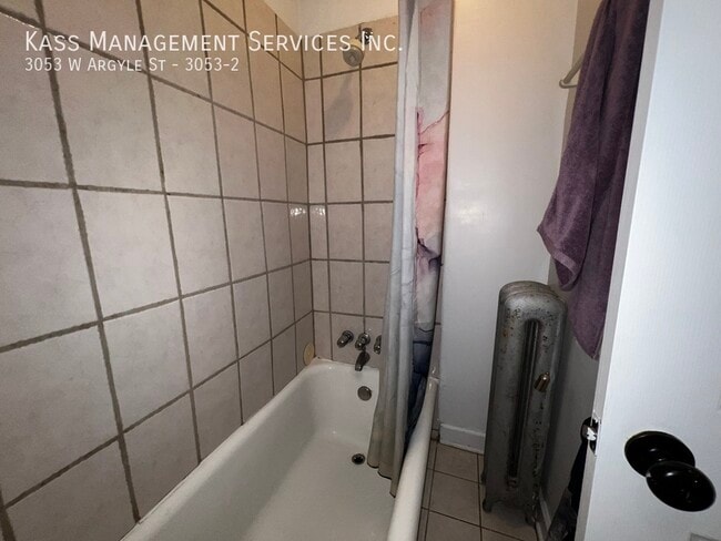 Photo - 3053 W Argyle St Apartment Unit 3053-2