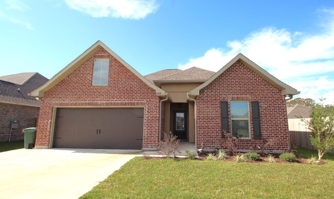 Photo - Spacious 3-Bedroom, 2-Bath Brick Home in N...