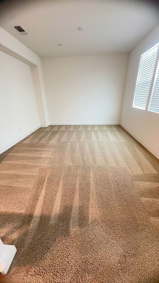 Photo - Beautiful spacious 3 bedroom 2.5 bathroom home.