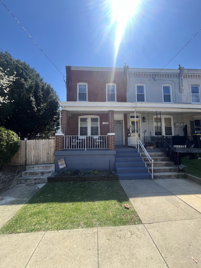 Building Photo - 220 E Liberty St