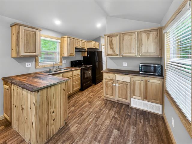 761 Paxton Rd