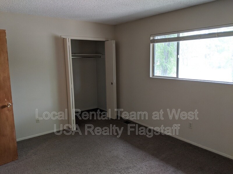 Photo - 609 W Dale Ave