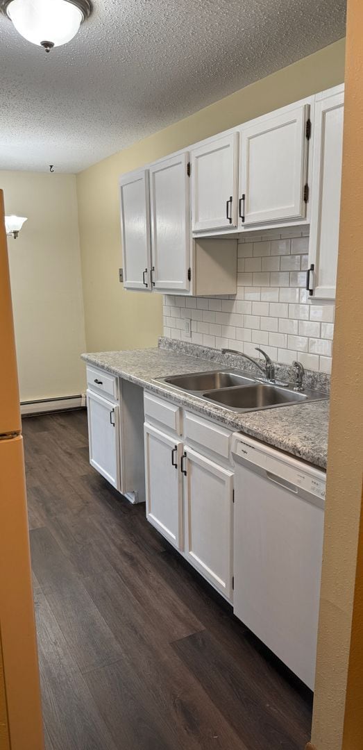 Photo - Charming 2-Bedroom, 1-Bath with Garage Unidad 11