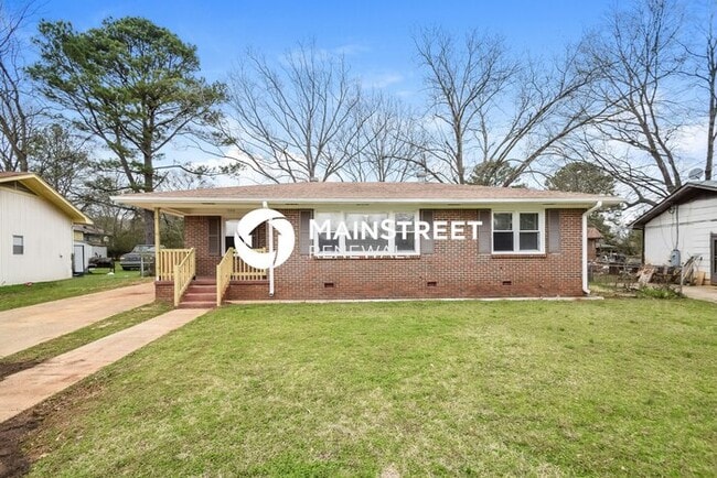 Building Photo - 3 Bedroom Pet-Friendly Home in Bessemer, AL with Main Street Renewal