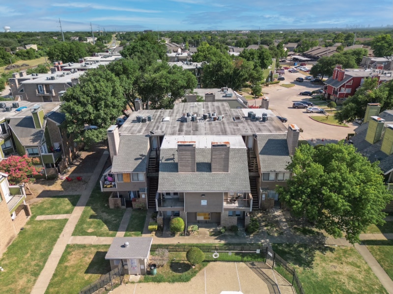 Photo - 9835 Walnut St