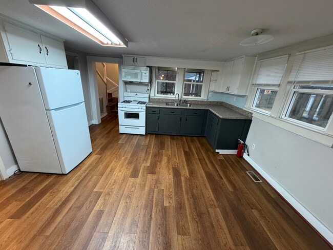 Photo - 396 James Tart Rd Unidad B