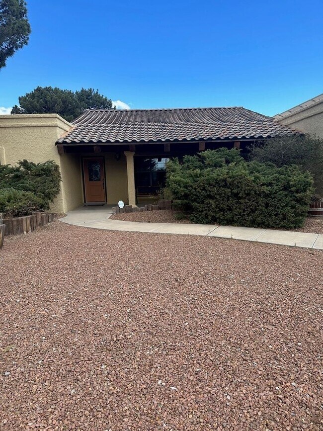 Photo - Beautiful 3 Bedroom, 3 Bathroom, Available...