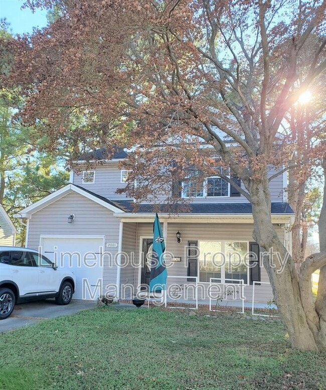 Building Photo - 2001 Pershing Ave