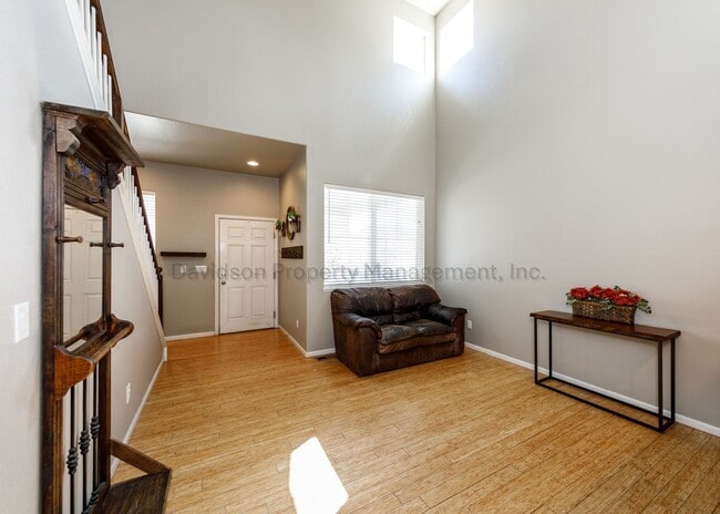 Photo - 7724 Canyon Oak Dr