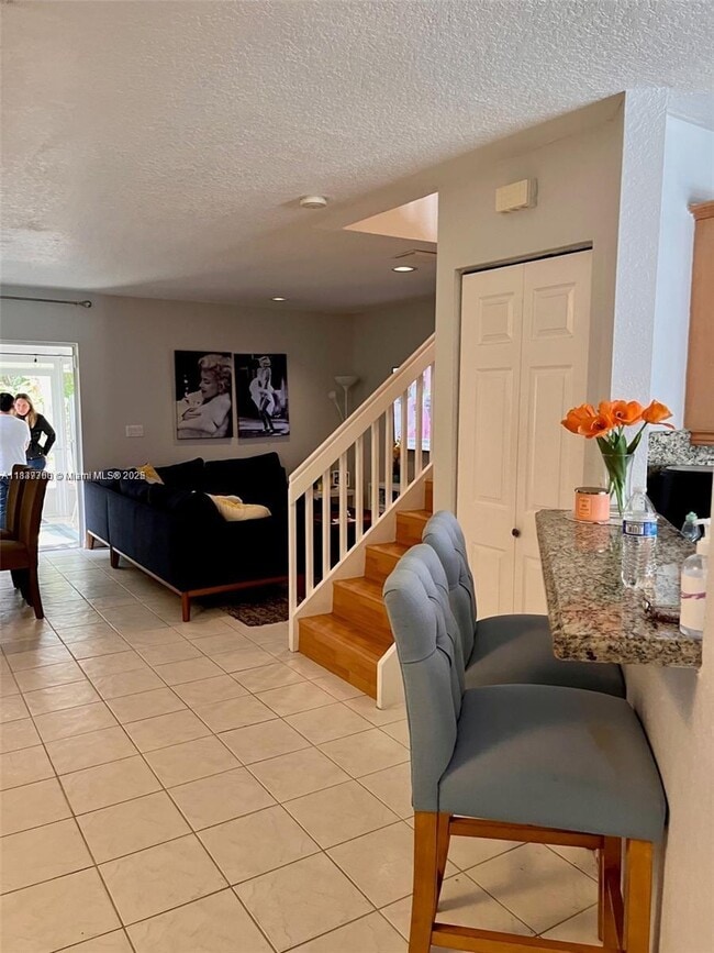 Photo - 1105 SW 44th Way