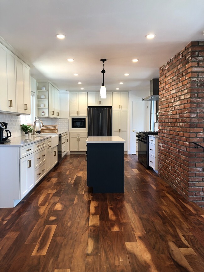 Photo - 1203 Calzada Ave