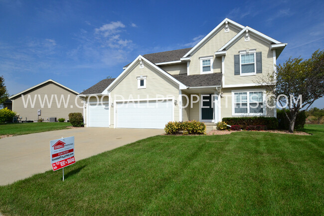 4 Bedroom, 2.5 Bathroom Home in Waukee - 4 Bedroom, 2.5 Bathroom Home in Waukee