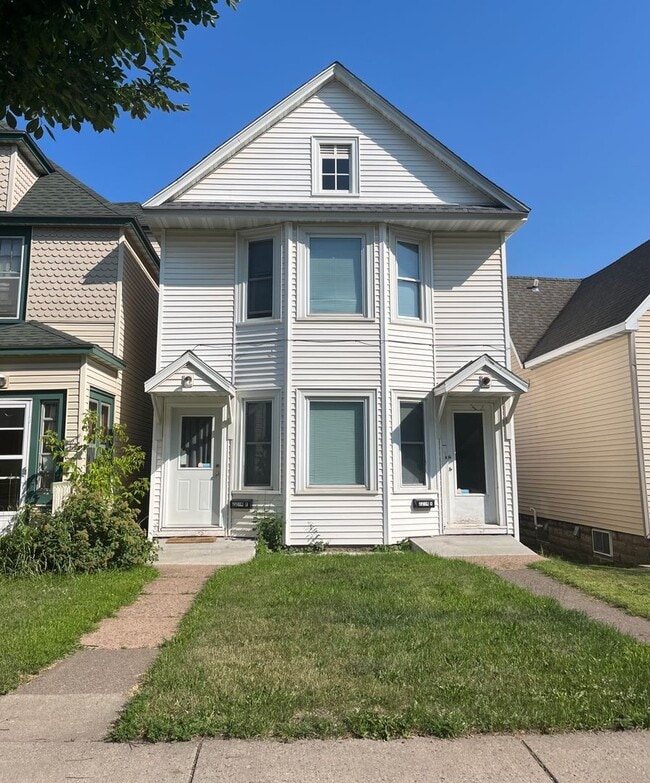 Building Photo - 2214 W 3rd St Unit Lower A