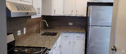 Building Photo - 2801 N 73rd Ct Rental