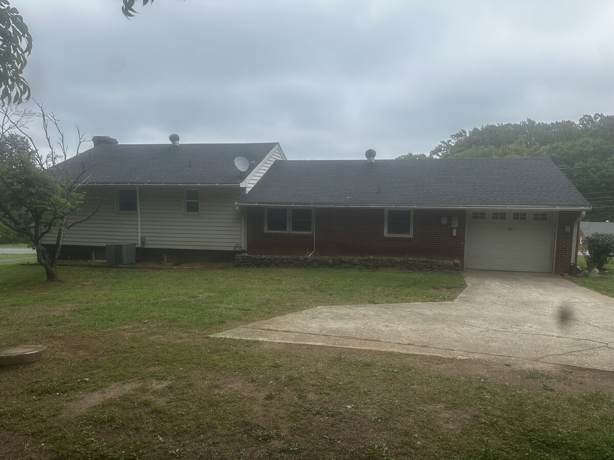 Photo - Oakhaven