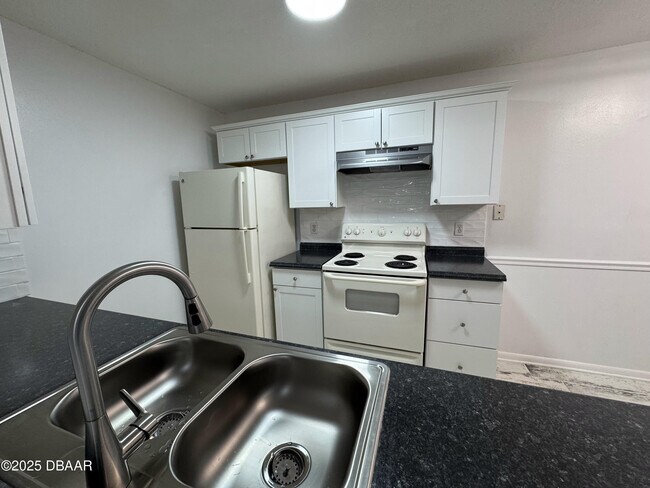 Photo - 3102 Oak St
