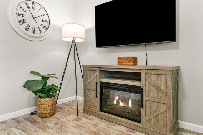 Photo - 826 W Weiland Ave Unit ID1296533P