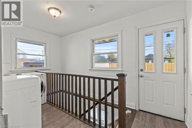 Photo - 14 Westmount Ave