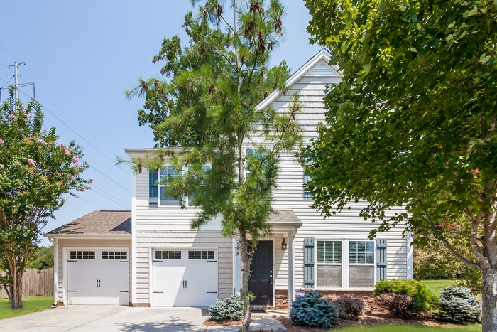 Photo - 142 W Cavendish Dr