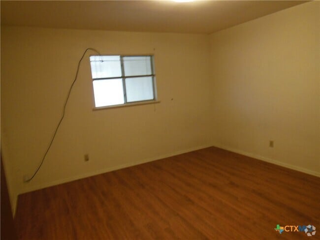 Building Photo - 507 Buttercup Ln Rental