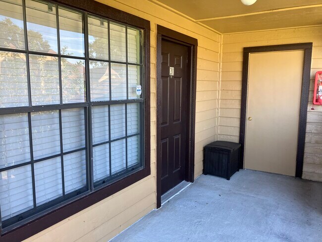 Photo - 320 Black Oak Ct Unit 320 black oak 201