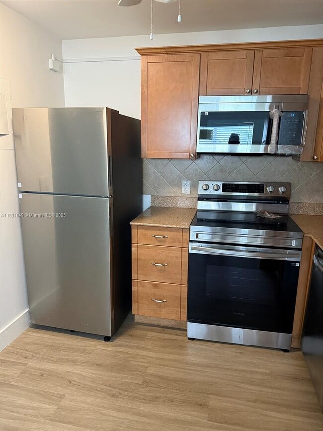 Photo - 67 Monaco Ct Unit B