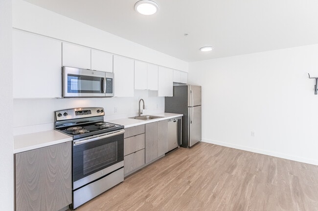 Photo - Douglas Grove