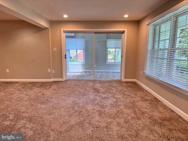 Photo - 5104 Southampton Dr