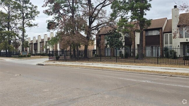 Building Photo - 17230 Imperial Valley Dr Unit 69 Rental