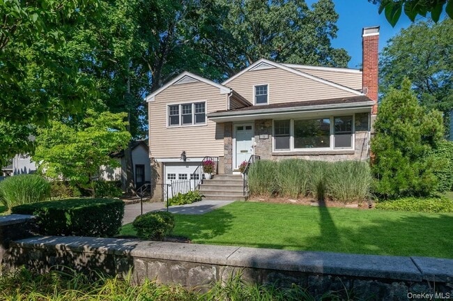 Photo - 71 Ewart St