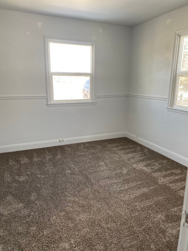 Photo - 128 E Center St