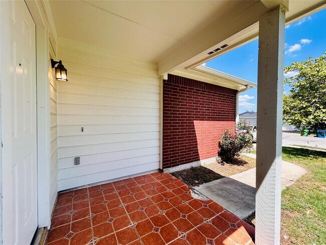 Photo - 1144 Terra St