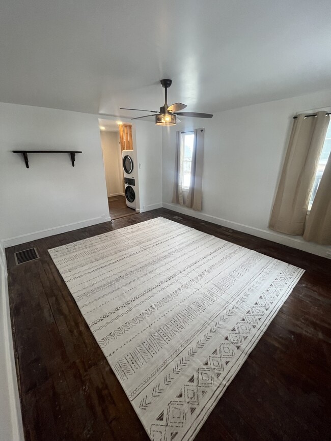 Photo - 303 W Main St