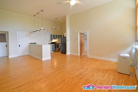 Photo - 1754 S Grant St